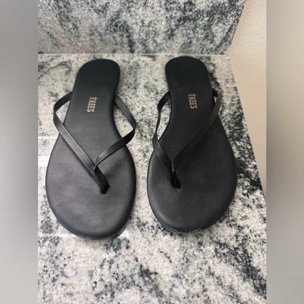 TKEES flip flops